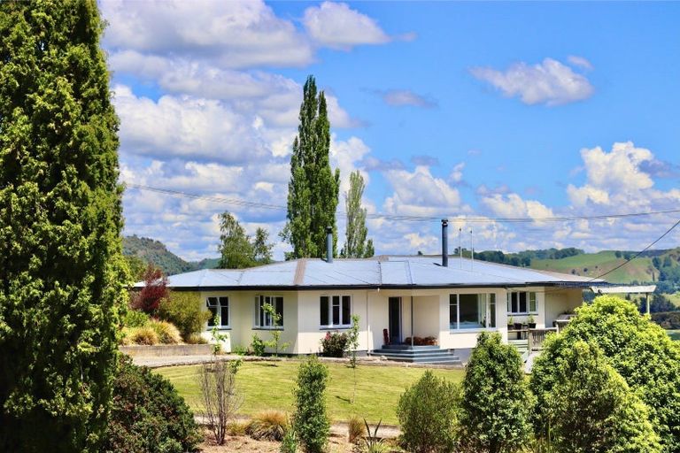 Photo of property in 71 Pukeokahu Road, Taoroa Junction, Taihape, 4793