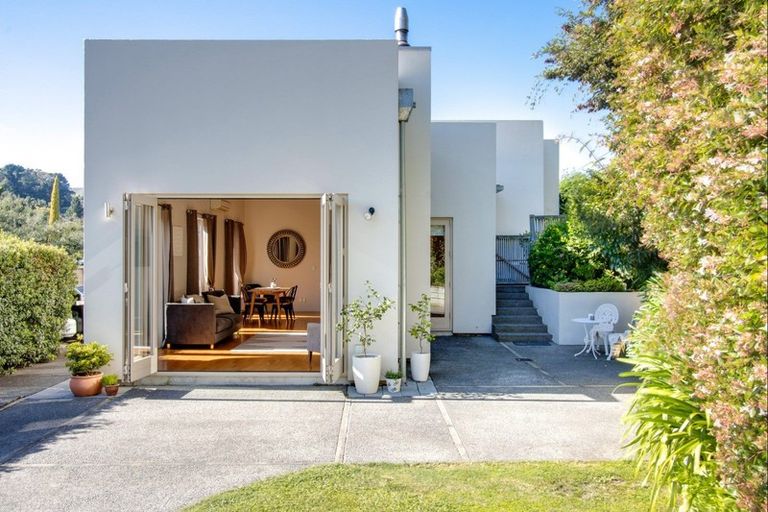 Photo of property in 2a Keirunga Road, Havelock North, 4130