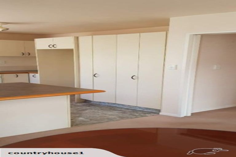 Photo of property in 12 Pikitanga Close, Tawa, Wellington, 5028