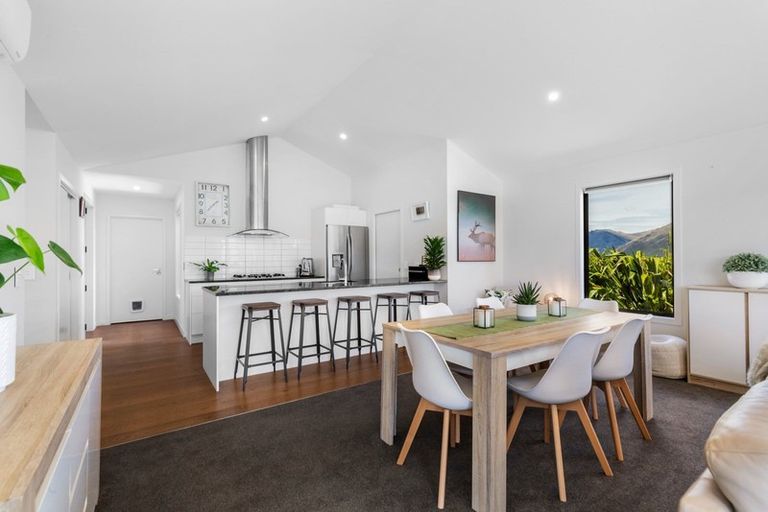 Photo of property in 62 Jacks Point Rise, Jacks Point, Queenstown, 9371