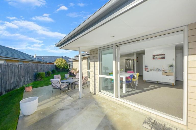 Photo of property in 38 Te Whenu Crescent, Marshland, Christchurch, 8083