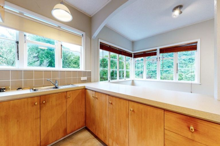 Photo of property in 30 Karamu Street, Ngaio, Wellington, 6035