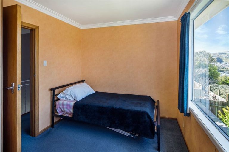 Photo of property in 52 Saint Johns Terrace, Tawa, Wellington, 5028