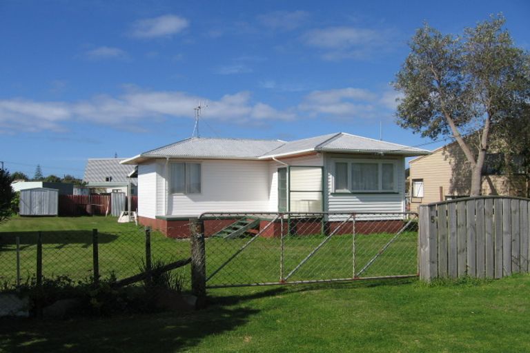 Photo of property in 5 Pataua Street, Pataua South, Parua Bay, 0192