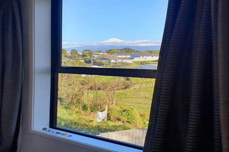 Photo of property in 81a Banks Street, Marfell, New Plymouth, 4310