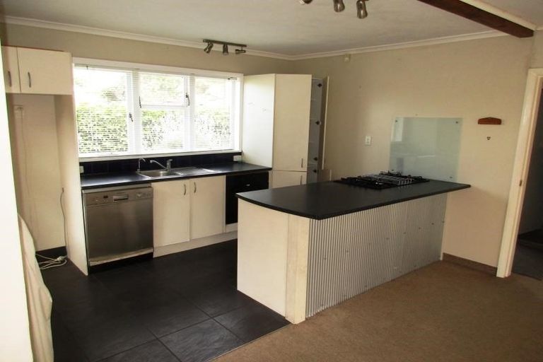 Photo of property in 48 Dale Road, Raumati South, Paraparaumu, 5032