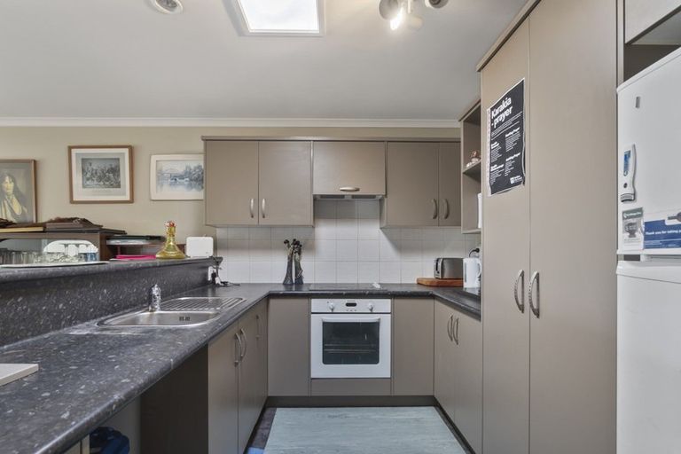 Photo of property in 8/201 Massey Street, Frankton, Hamilton, 3204