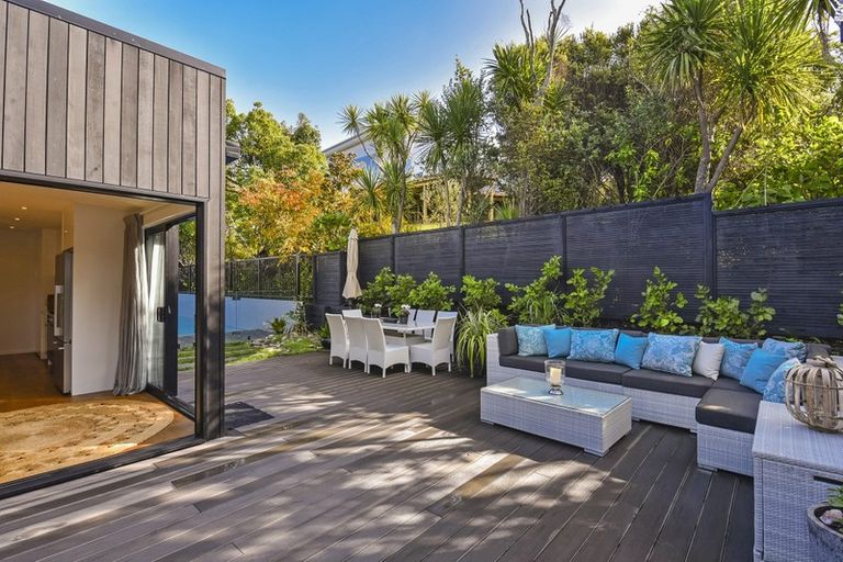 Photo of property in 64b Heathcote Road, Castor Bay, Auckland, 0620