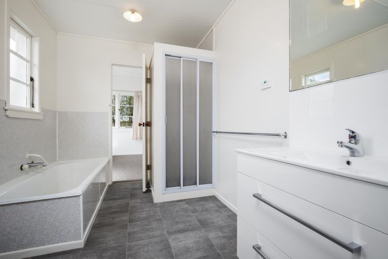 Photo of property in 230 Victoria Street West, Pukekohe, 2120