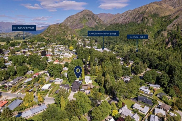 Photo of property in 4 Cardigan Street, Arrowtown, 9302
