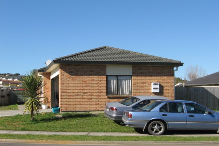 Photo of property in 9 Liddesdale Place, Papakura, 2110