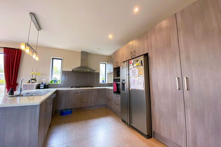 Photo of property in 2 Northbrook Close, Greenhithe, Auckland, 0632