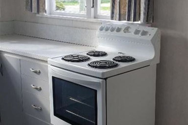 Photo of property in 3 Gloag Street, Waverley, 4510