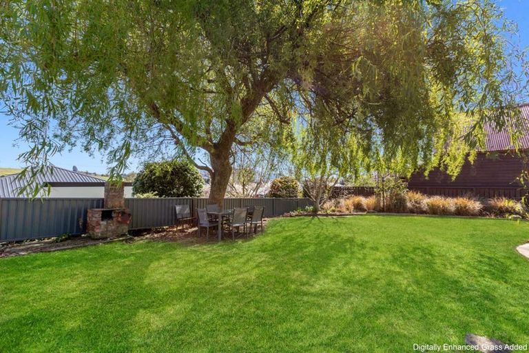 Photo of property in 33 Aotea Crescent, Gore, 9710