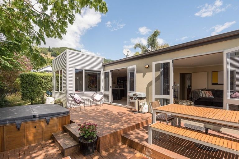 Photo of property in 7 Brenda Lawson Way, Richmond, 7020