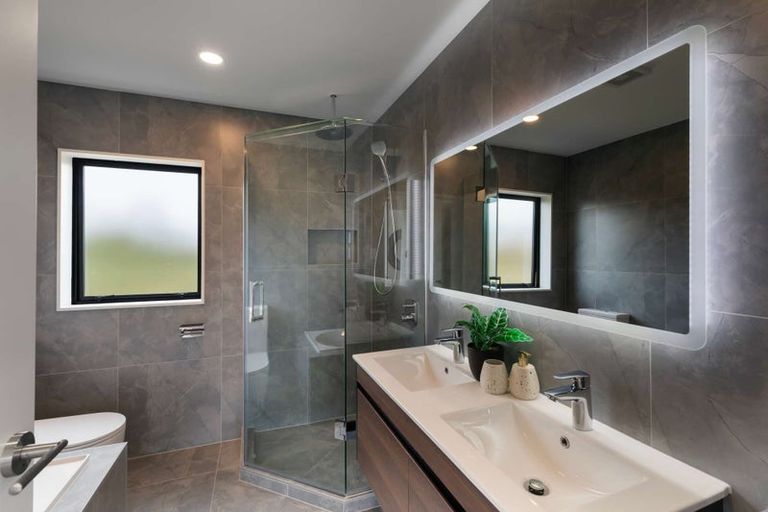 Photo of property in 4 Kauru Lane, Wainui, 0992