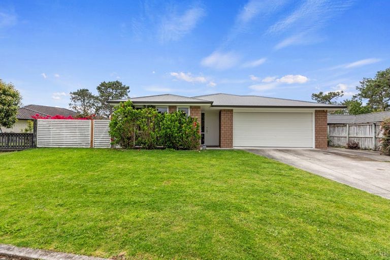 Photo of property in 35 Teal Place, Pyes Pa, Tauranga, 3112