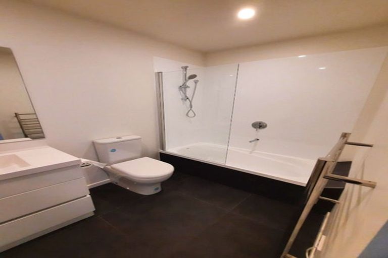 Photo of property in 15 Ara Mara Hua, Henderson, Auckland, 0612