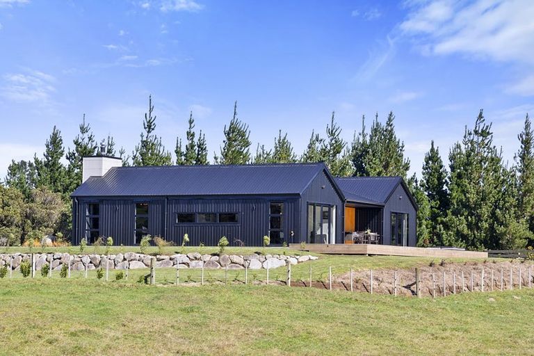 Photo of property in 1640 Mangorei Road, Mangorei, New Plymouth, 4371