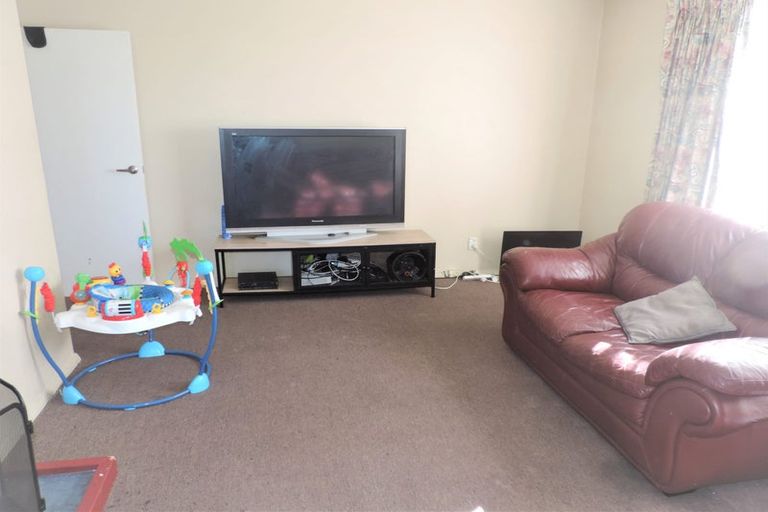 Photo of property in 14 Rotowaro Road, Huntly, 3700