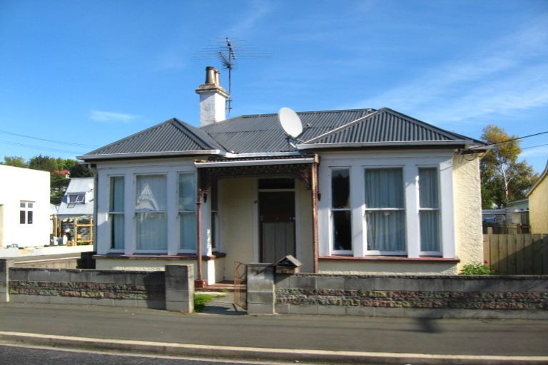 Photo of property in 17 Selwyn Street, North East Valley, Dunedin, 9010