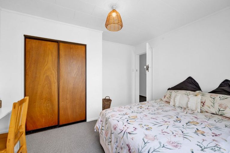 Photo of property in 44 Gilbert Street, New Plymouth, 4310