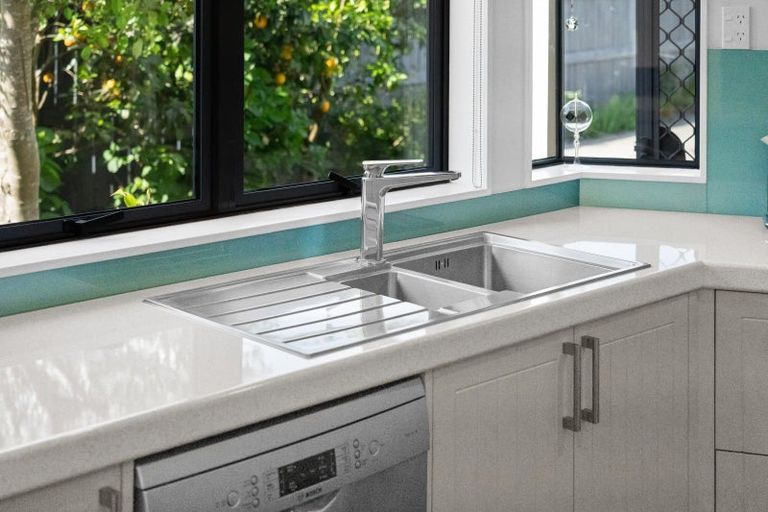 Photo of property in 24 Ocean Crest, Papamoa Beach, Papamoa, 3118