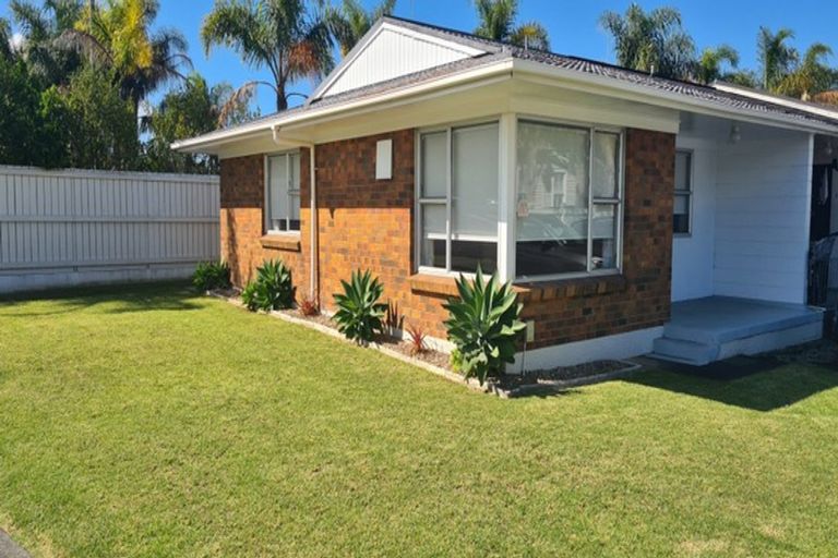 Photo of property in 11a Manse Street, Regent, Whangarei, 0112