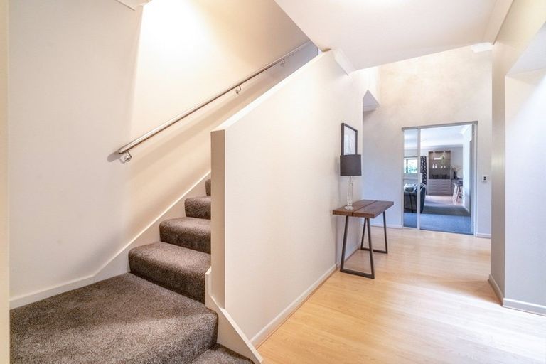 Photo of property in 16 Grant Road, Otatara, Invercargill, 9879