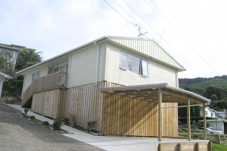 Photo of property in 4a Wilfred Street, Tawa, Wellington, 5028