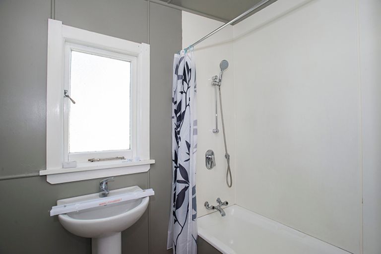 Photo of property in 17 Harris Street, Kaiti, Gisborne, 4010