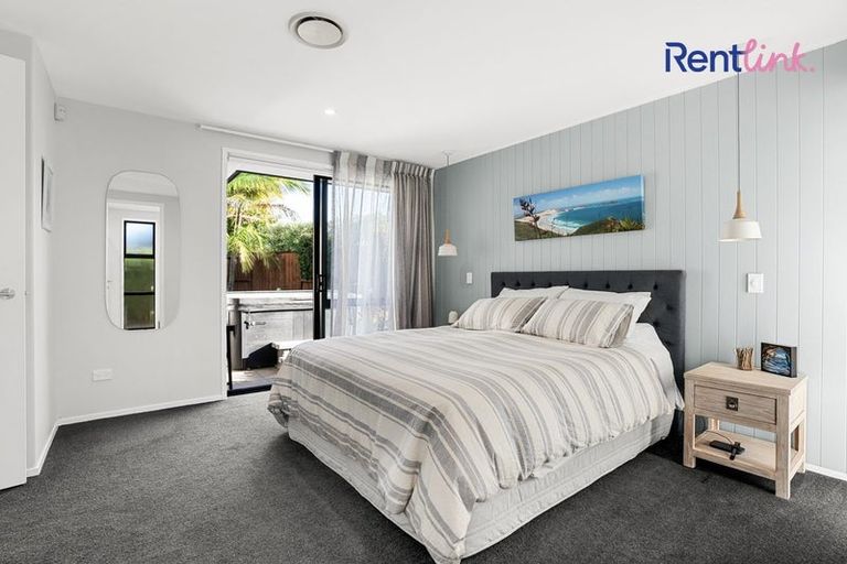 Photo of property in 23 Kahuparere Crescent, Pyes Pa, Tauranga, 3112