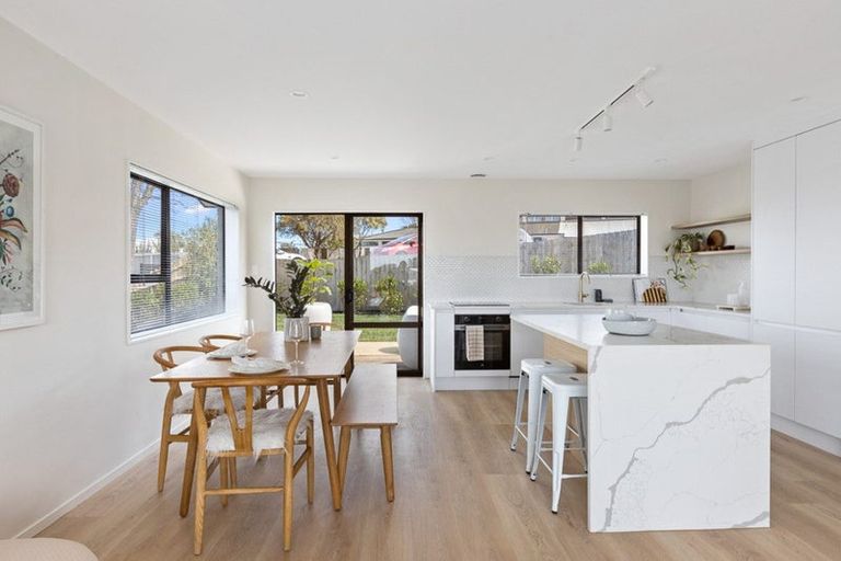 Photo of property in 1/43 Watea Road, Torbay, Auckland, 0630