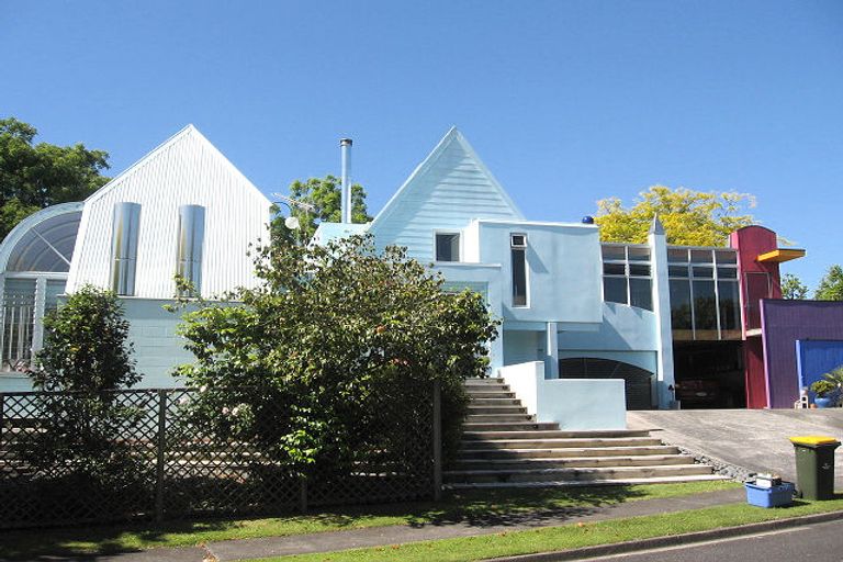 Photo of property in 2 Fletcher Place, Leamington, Cambridge, 3432