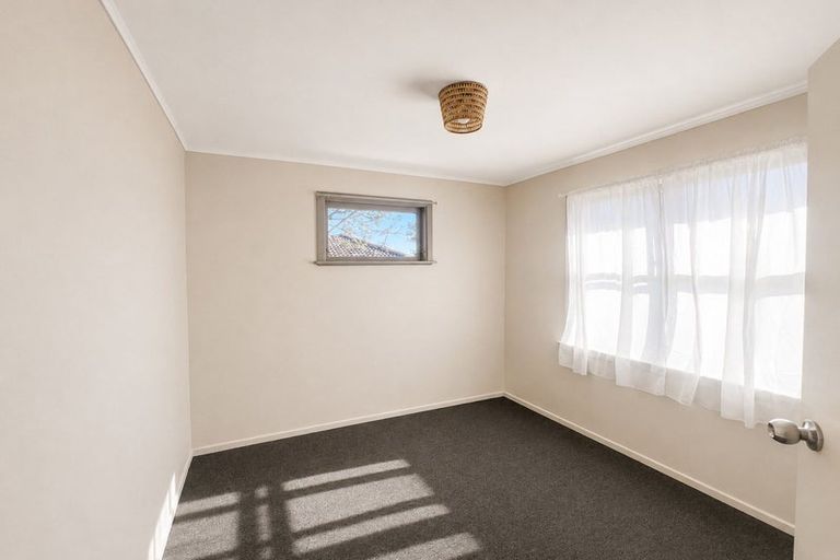 Photo of property in 613 Massey Road, Mangere, Auckland, 2022