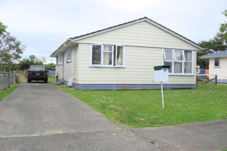 Photo of property in 35 Valiant Street, Mangere, Auckland, 2022