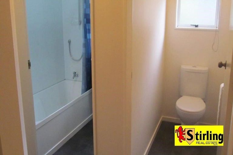 Photo of property in 2/17 Fitzherbert, Alicetown, Lower Hutt, 5010