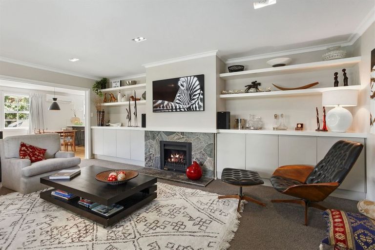 Photo of property in 35 Grahams Road, Ilam, Christchurch, 8041