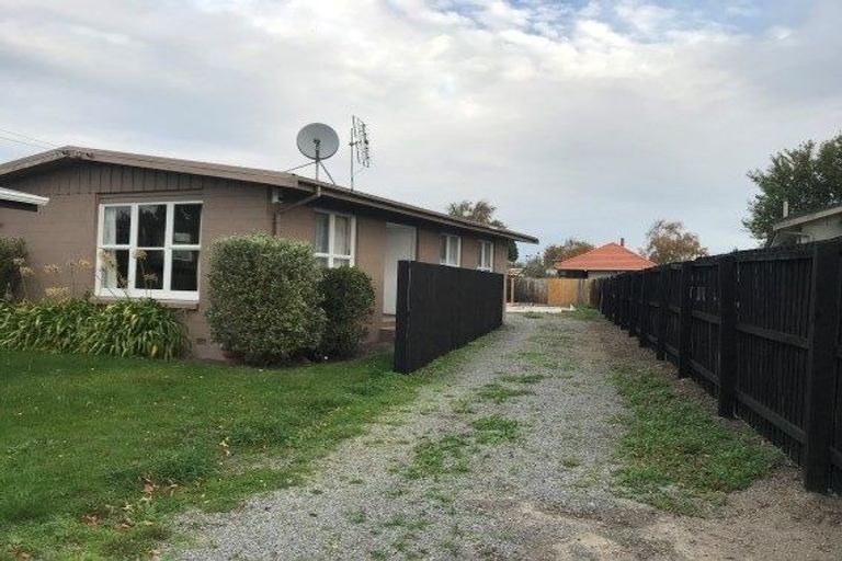 Photo of property in 33 Tuckers Road, Redwood, Christchurch, 8051