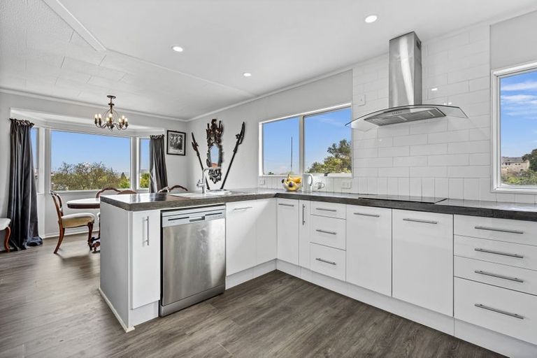 Photo of property in 6a Glover Place, Onerahi, Whangarei, 0110