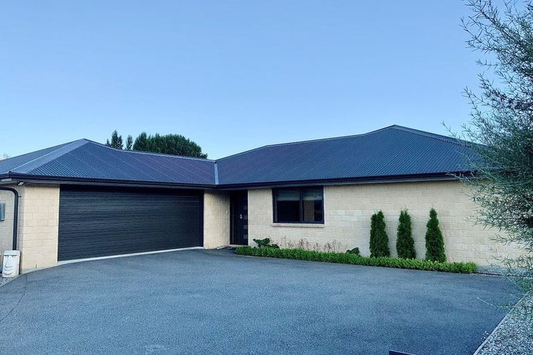 Photo of property in 12 Robertson Court, Cromwell, 9310