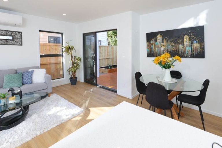 Photo of property in 538b Swanson Road, Ranui, Auckland, 0612