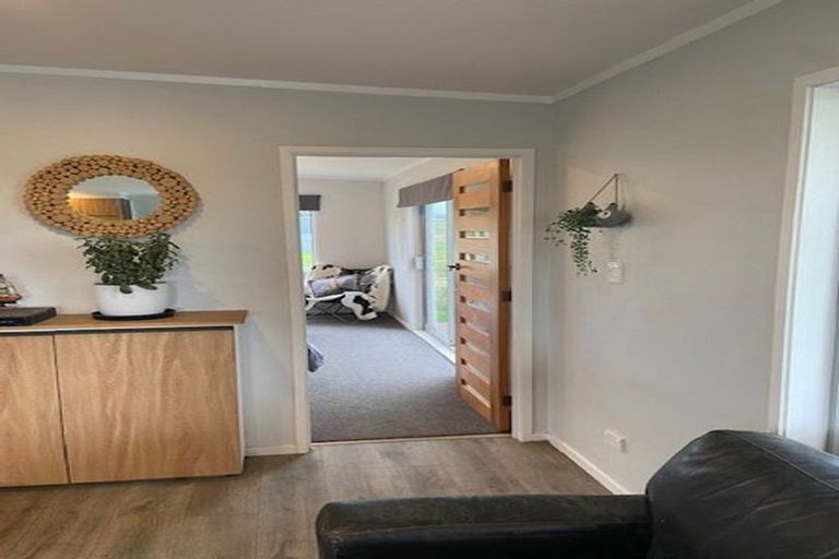 Photo of property in 84 Kaihau Road, Karioitahi, Waiuku, 2683