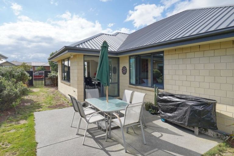 Photo of property in 11 Taiwhenua Street, Rangiora, 7400