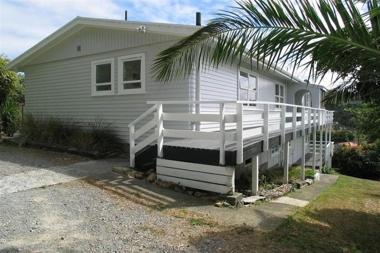 Photo of property in 84 Tarawera Road, Johnsonville, Wellington, 6037
