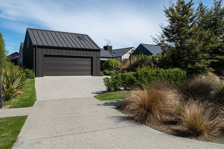 Photo of property in 2 Jacks Point Rise, Jacks Point, Queenstown, 9371