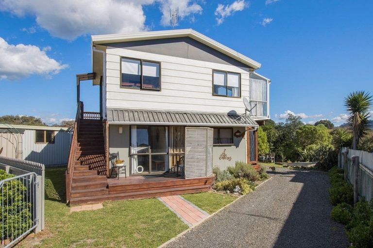 Photo of property in 266b Seaforth Road, Waihi Beach, 3611