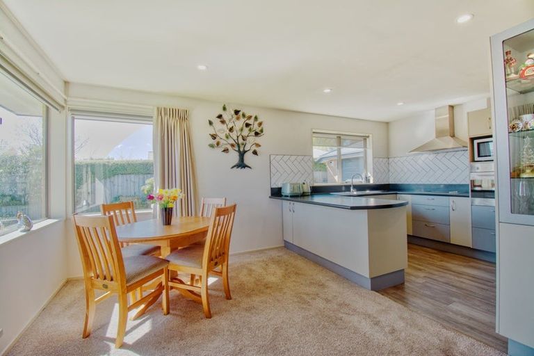 Photo of property in 5 Blowers Place, Halswell, Christchurch, 8025