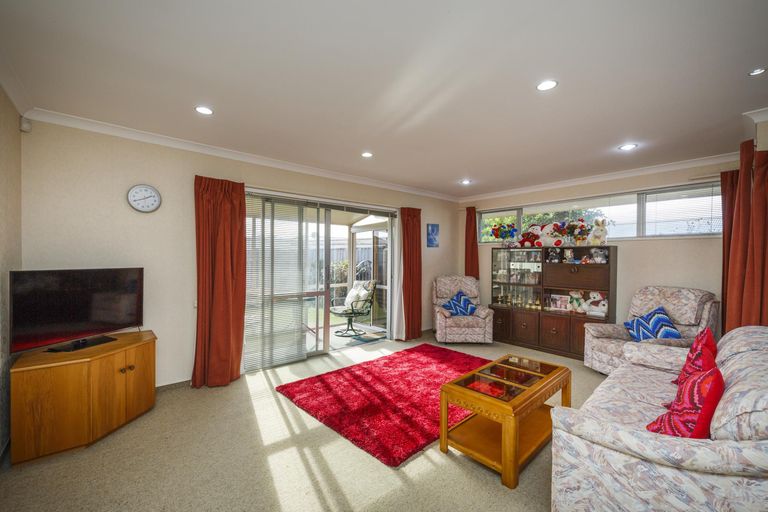 Photo of property in 29b Raglan Avenue, Cloverlea, Palmerston North, 4412