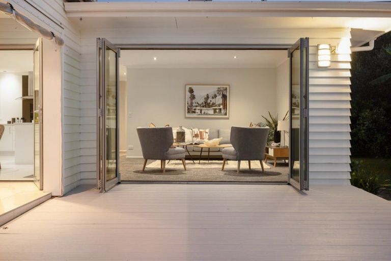 Photo of property in 202 Ranginui Road, Welcome Bay, Tauranga, 3175